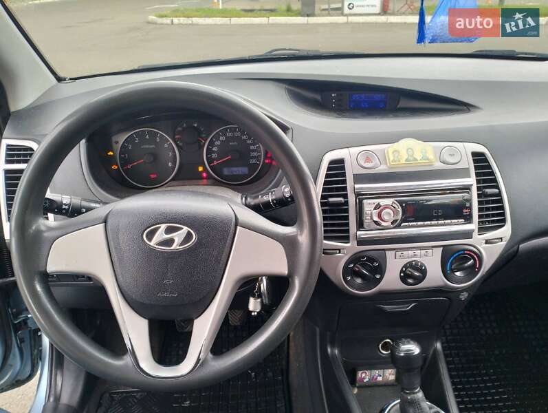 Хетчбек Hyundai i20 2012 в Києві фото 8 Хетчбек Hyundai i20 2012 в Києві
