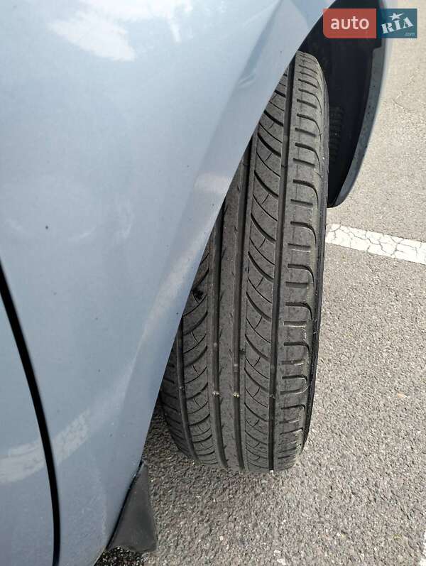 Хетчбек Hyundai i20 2012 в Києві фото 11 Хетчбек Hyundai i20 2012 в Києві