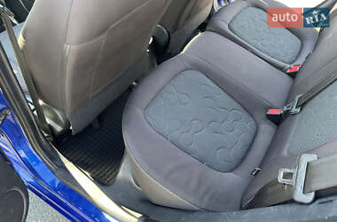Хетчбек Hyundai i20 2010 в 