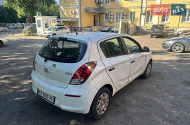 Хетчбек Hyundai i20 2013 в 