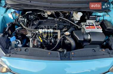 Хэтчбек Hyundai i20 2013 в 