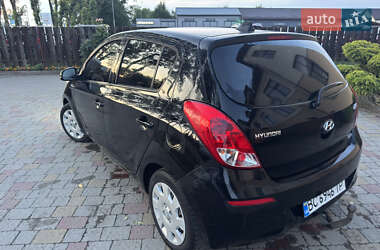 Хэтчбек Hyundai i20 2012 в 