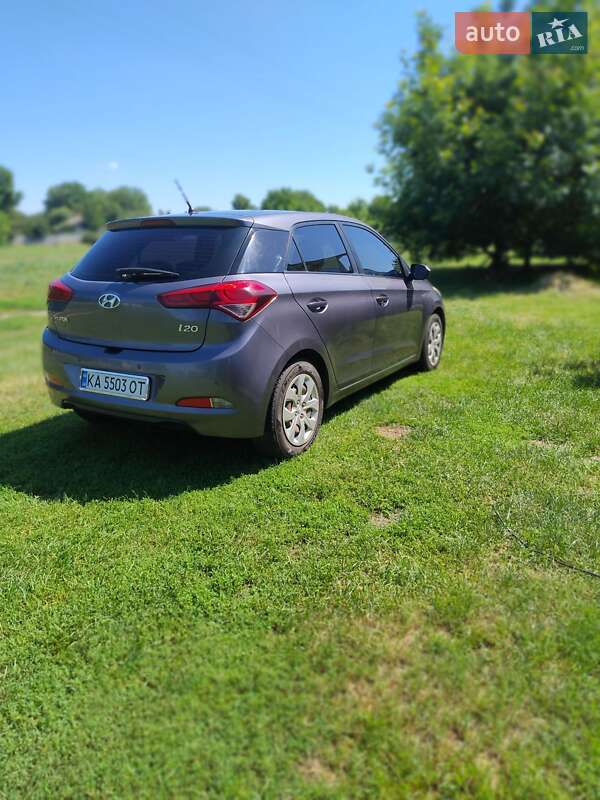 Хэтчбек Hyundai i20 2016 в Прилуках