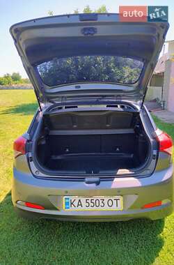 Хэтчбек Hyundai i20 2016 в 