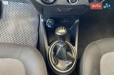 Хэтчбек Hyundai i20 2012 в 