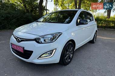 Хэтчбек Hyundai i20 2014 в Львове
