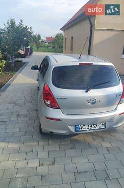 Хэтчбек Hyundai i20 2014 в 