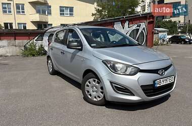 Хэтчбек Hyundai i20 2014 в 