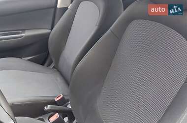 Хэтчбек Hyundai i20 2013 в 