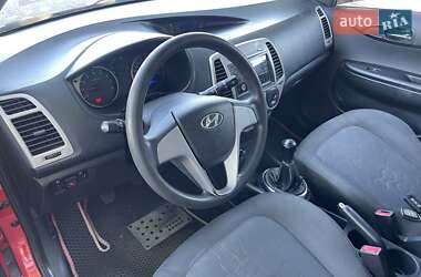 Хэтчбек Hyundai i20 2011 в 
