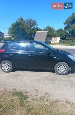 Хэтчбек Hyundai i20 2011 в Золочеве