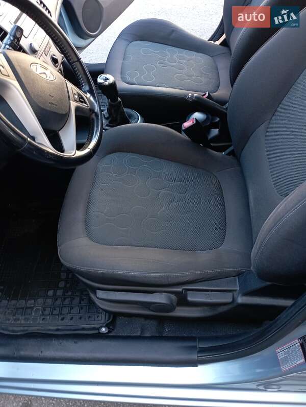 Хэтчбек Hyundai i20 2009 в Тернополе