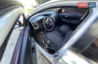 Хэтчбек Hyundai i20 2011 в Виннице