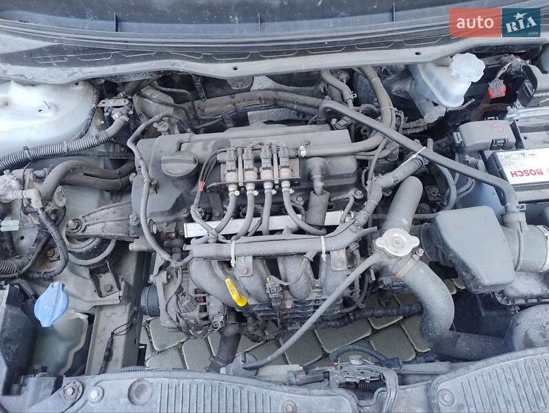 Хетчбек Hyundai i20 2013 в Тернополі