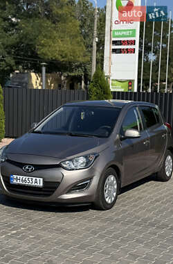 Хэтчбек Hyundai i20 2012 в Одессе