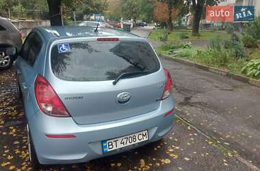 Хэтчбек Hyundai i20 2013 в 