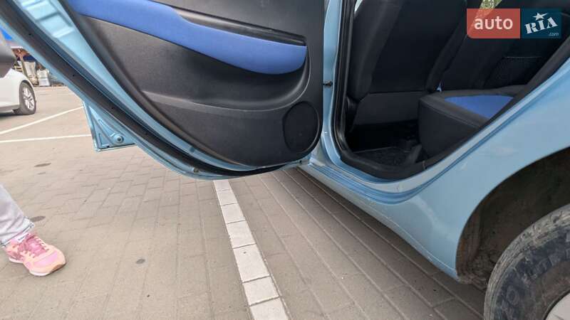 Хэтчбек Hyundai i20 2010 в Тернополе