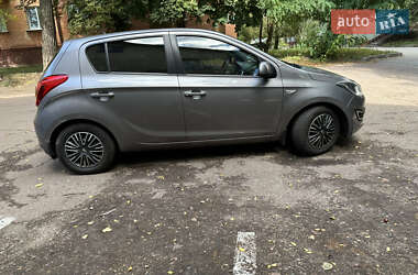 Хэтчбек Hyundai i20 2014 в 