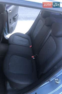 Хэтчбек Hyundai i20 2012 в 