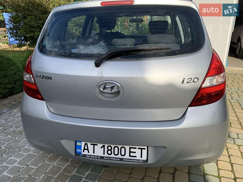Хетчбек Hyundai i20 2011 в Івано-Франківську