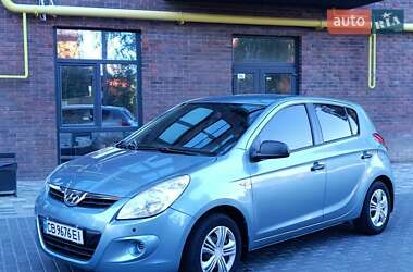 Хэтчбек Hyundai i20 2012 в Полтаве
