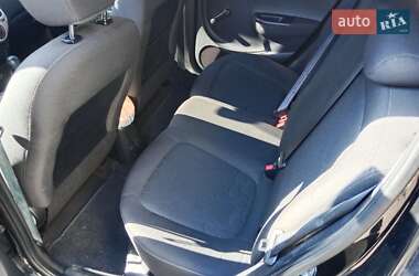 Хэтчбек Hyundai i20 2011 в 
