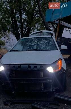 Хэтчбек Hyundai i20 2013 в 