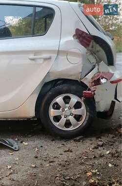 Хэтчбек Hyundai i20 2013 в 
