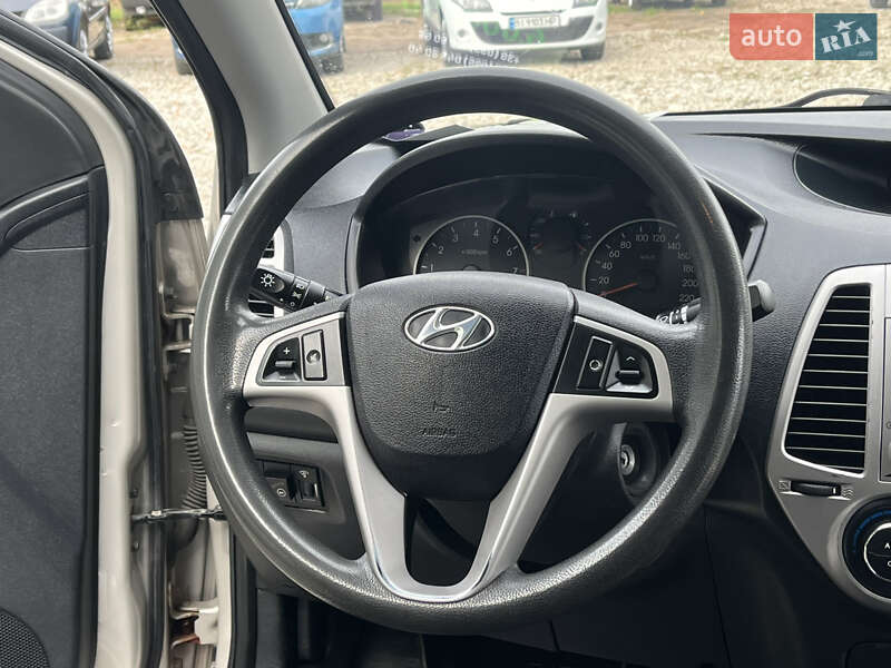 Хэтчбек Hyundai i20 2011 в Харькове