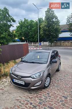 Хэтчбек Hyundai i20 2012 в Могилев-Подольске