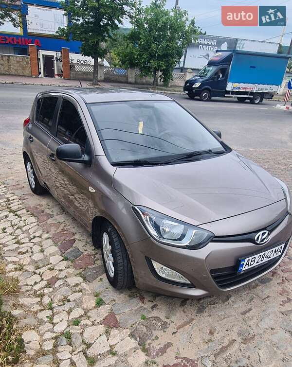 Хетчбек Hyundai i20 2012 в Могилів-Подільському