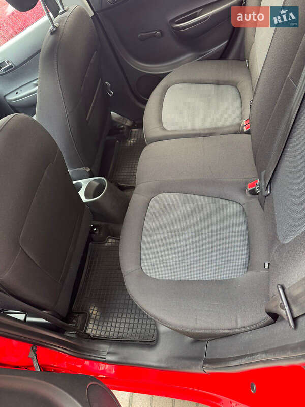 Хэтчбек Hyundai i20 2014 в Львове