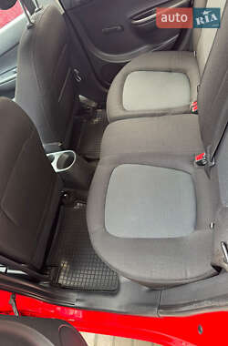 Хэтчбек Hyundai i20 2014 в 