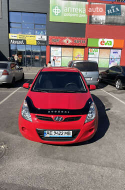 Хэтчбек Hyundai i20 2011 в 