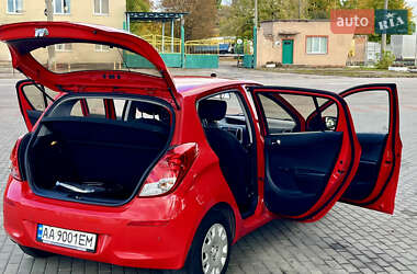 Хэтчбек Hyundai i20 2014 в 