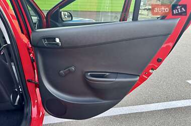 Хэтчбек Hyundai i20 2014 в 