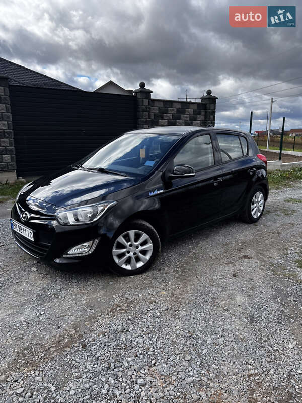 Хэтчбек Hyundai i20 2013 в Ровно