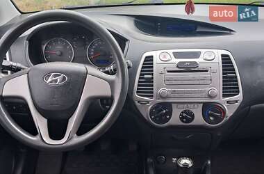 Хэтчбек Hyundai i20 2011 в 