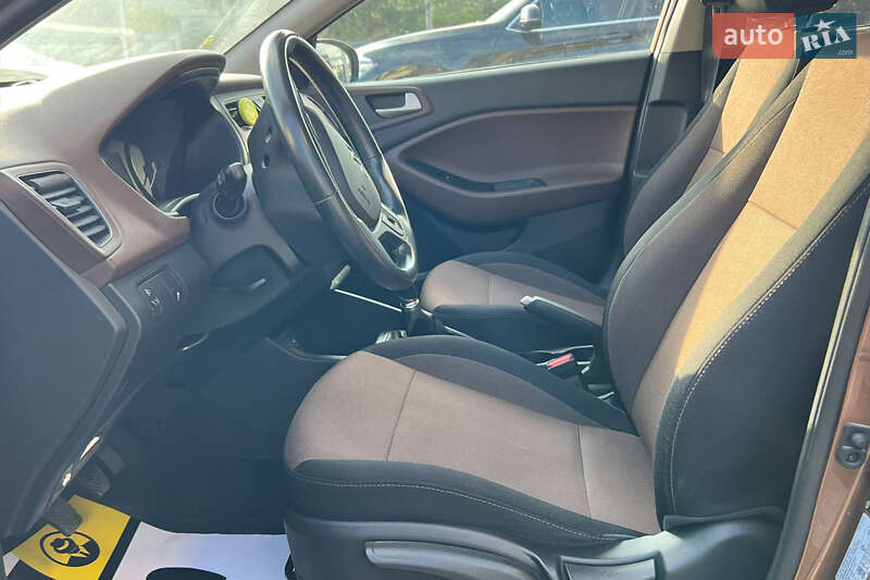 Хэтчбек Hyundai i20 2016 в Ивано-Франковске фото 9 Хэтчбек Hyundai i20 2016 в Ивано-Франковске