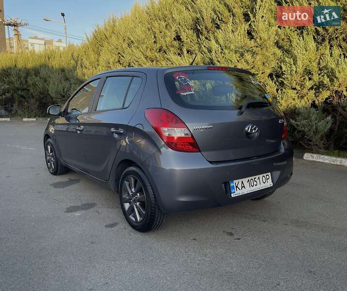 Хэтчбек Hyundai i20 2011 в Киеве фото 7 Хэтчбек Hyundai i20 2011 в Киеве