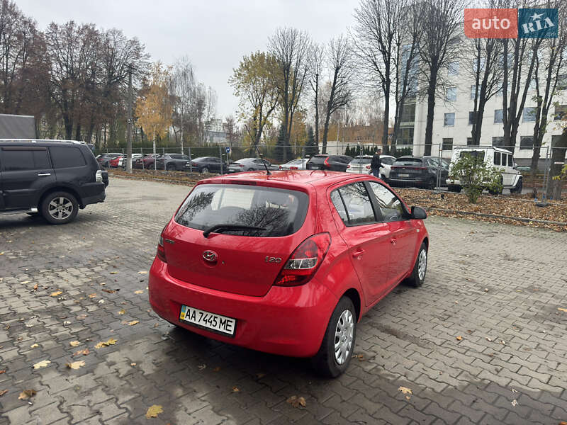 Хетчбек Hyundai i20 2012 в Києві фото 15 Хетчбек Hyundai i20 2012 в Києві
