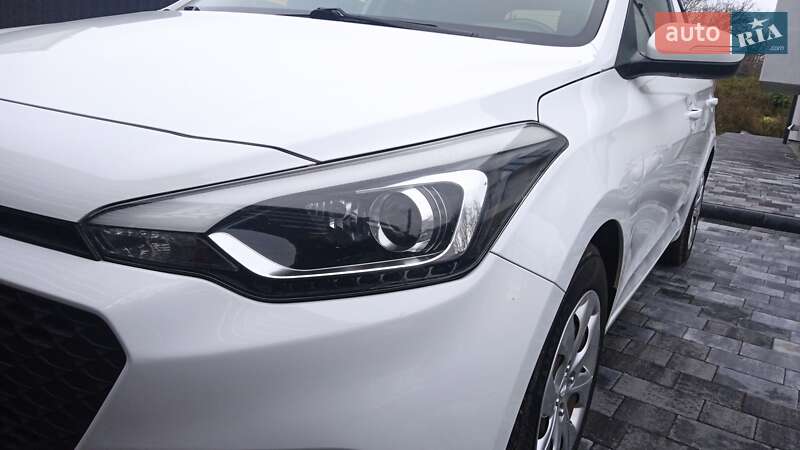 Хетчбек Hyundai i20 2016 в Хмельницькому фото 15 Хетчбек Hyundai i20 2016 в Хмельницькому