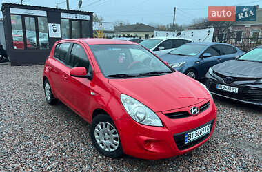 Хетчбек Hyundai i20 2010 в Полтаві