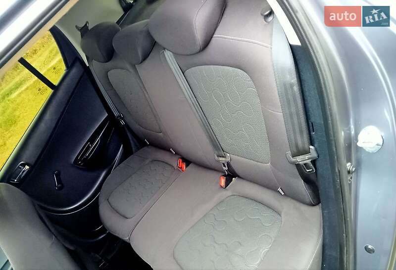 Хетчбек Hyundai i20 2009 в Вінниці фото 9 Хетчбек Hyundai i20 2009 в Вінниці