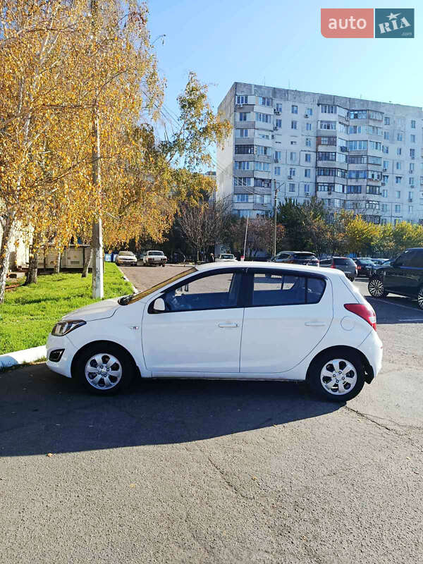 Хетчбек Hyundai i20 2013 в Одесі фото 7 Хетчбек Hyundai i20 2013 в Одесі