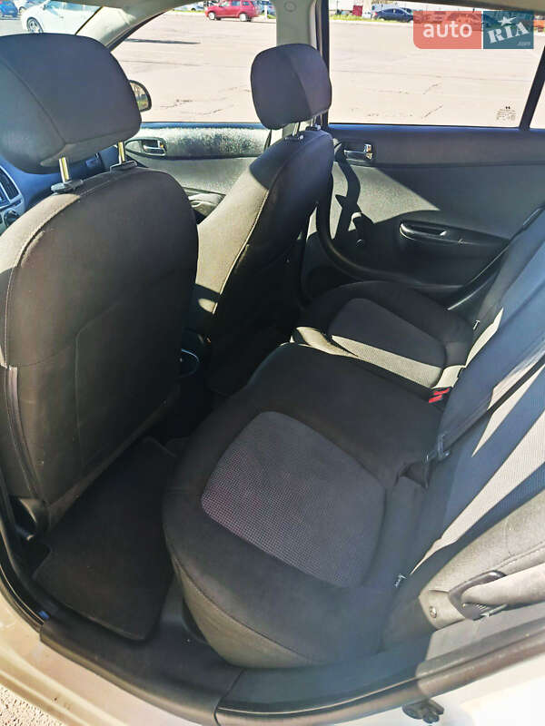 Хетчбек Hyundai i20 2013 в Одесі фото 22 Хетчбек Hyundai i20 2013 в Одесі