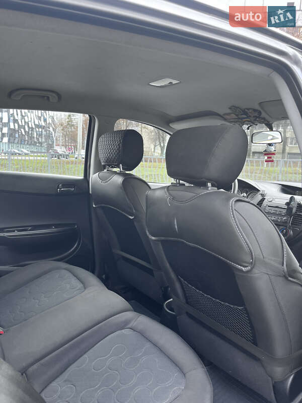 Хетчбек Hyundai i20 2008 в Харкові