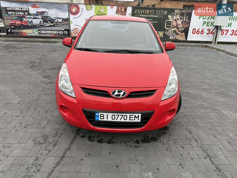 Хэтчбек Hyundai i20 2011 в Лубнах