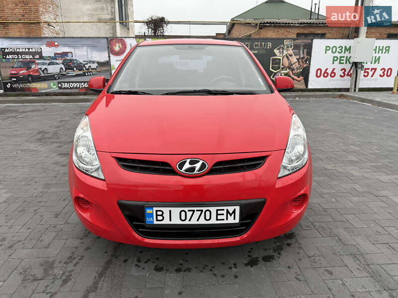 Хэтчбек Hyundai i20 2011 в Лубнах