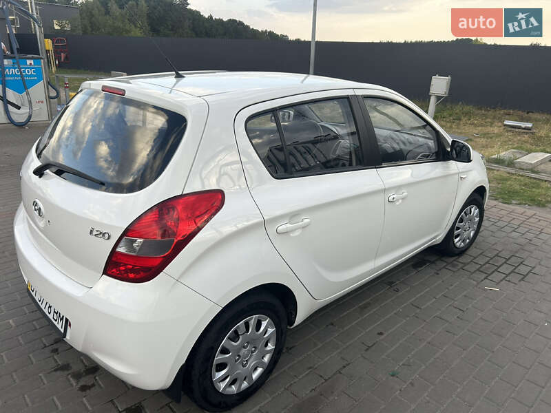 Хетчбек Hyundai i20 2012 в Києві